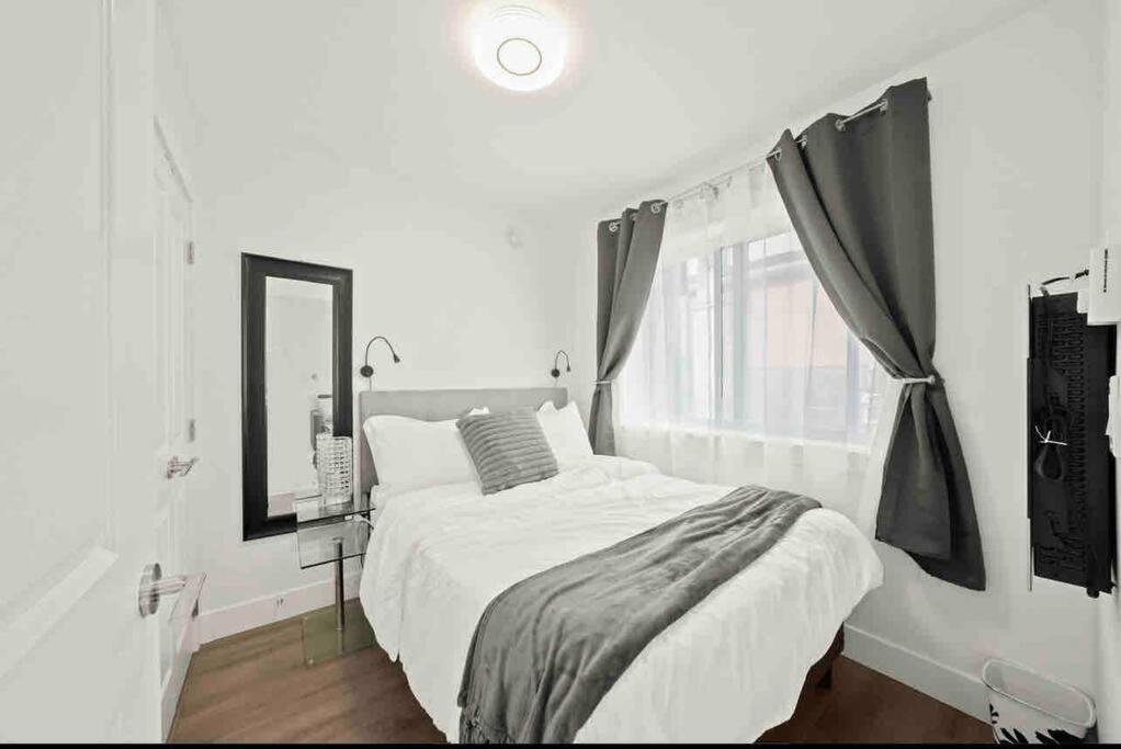 Entire New Cozy And Modern 2-Storey House 밴쿠버 외부 사진